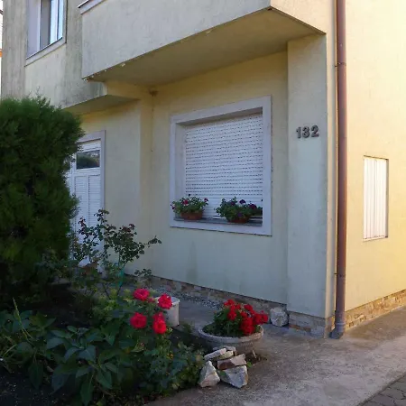 In 18432 Tatil Evi